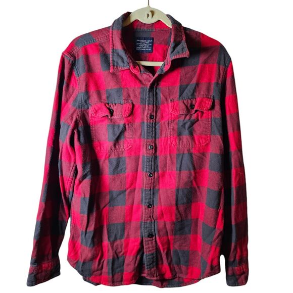 American Eagle Button Up Shirt Mens Medium Red Plaid Soft Flannel Fall Insulated - Picture 1 of 6